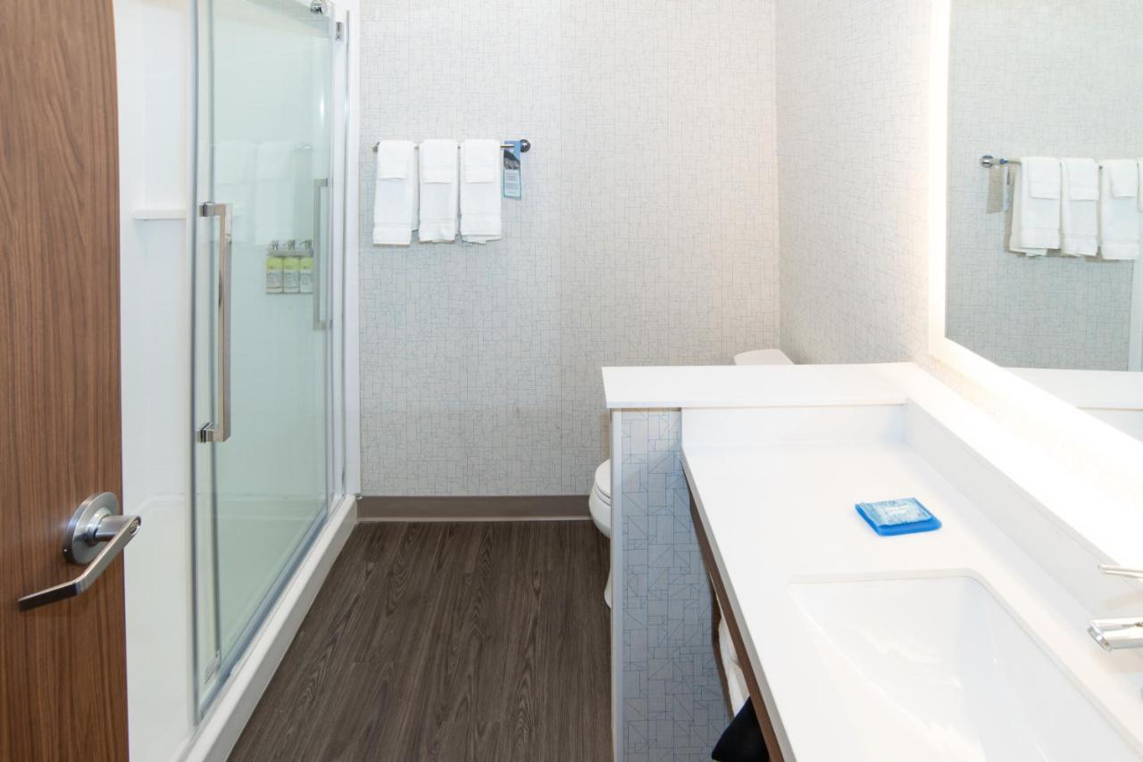 Holiday Inn Express & Suites - North Battleford By Ihg Quarto foto